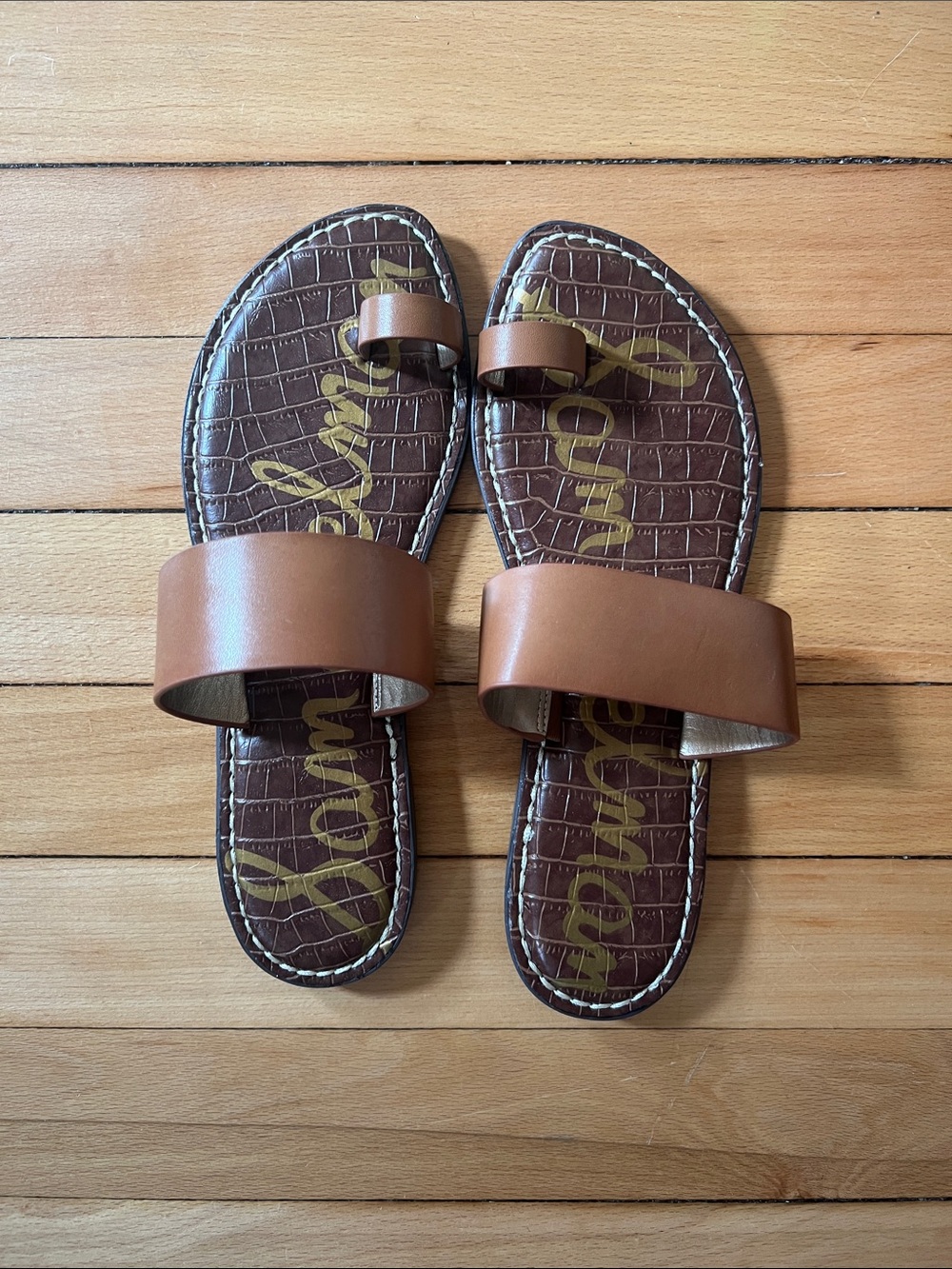 New in Box Sam Edelman Tan Brown Gorgene Leather Slide Sandals with Toe Loop